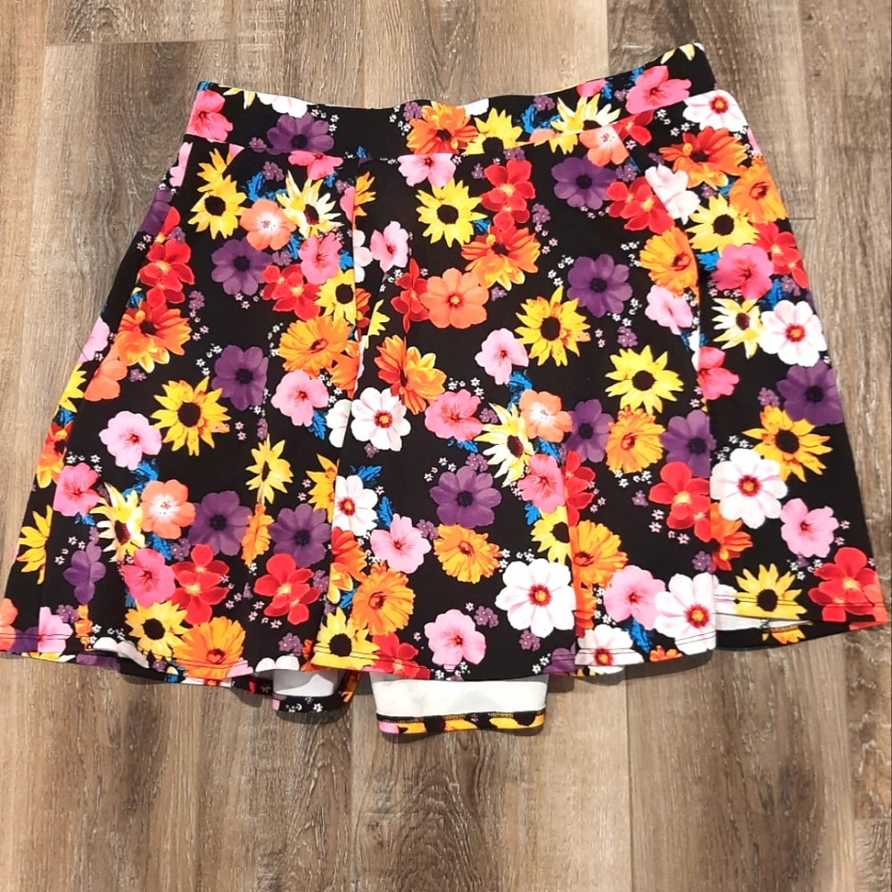 Torrid skirt size 2